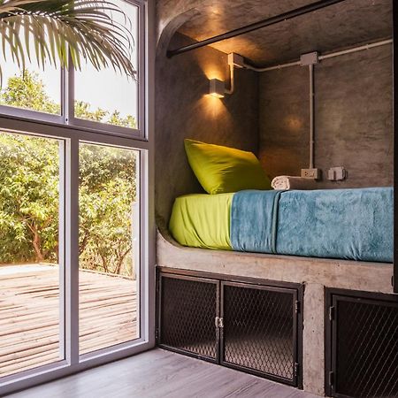 Wonderland Jungle Hostel Ko Tao Ngoại thất bức ảnh