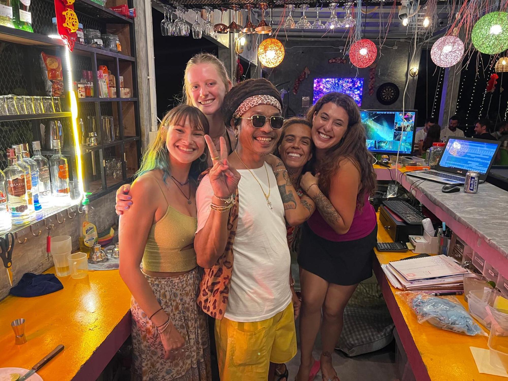 Wonderland Jungle Hostel Ko Tao Ngoại thất bức ảnh